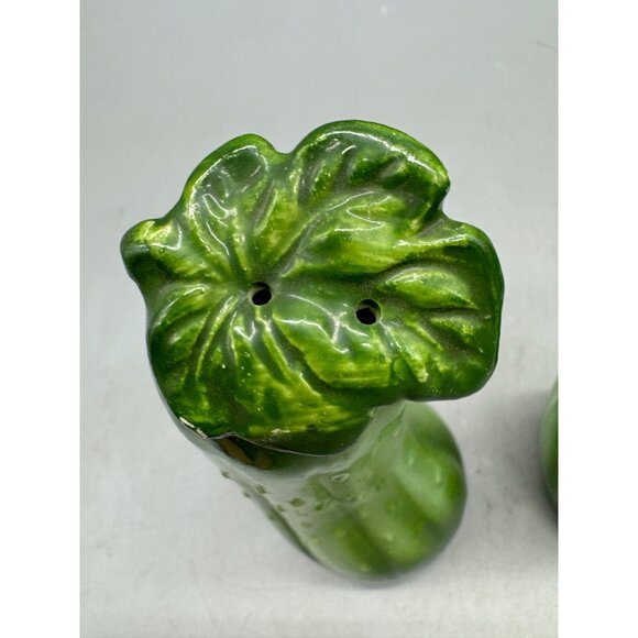 Vintage Ceramic Cucumber Shaped Salt & Pepper Shaker Set green 6" READ - Picture 4 of 9